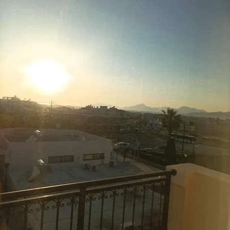 Apartment The Family House Ziparion
